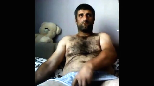 Masturbating amateur gay bears videos